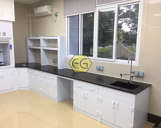 PP Lab Bench Design Price