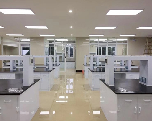 Precautions for the use of safety cabinets